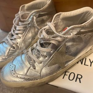 GOLDEN GOOSE Mid Star Silver Leather shoes